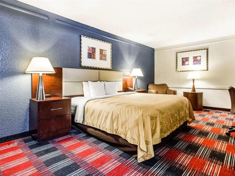 Quality Inn & Suites Airport Charlotte Luaran gambar