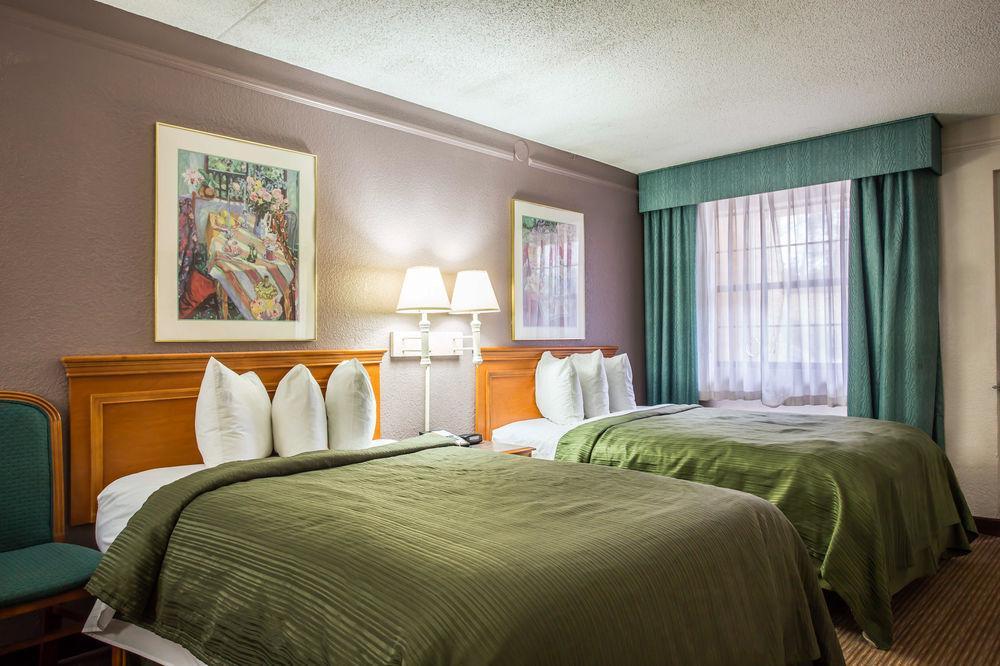Quality Inn & Suites Airport Charlotte Luaran gambar