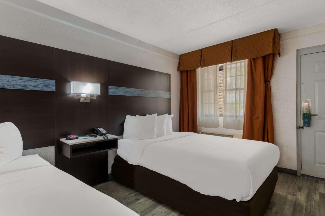 Quality Inn & Suites Airport Charlotte Luaran gambar