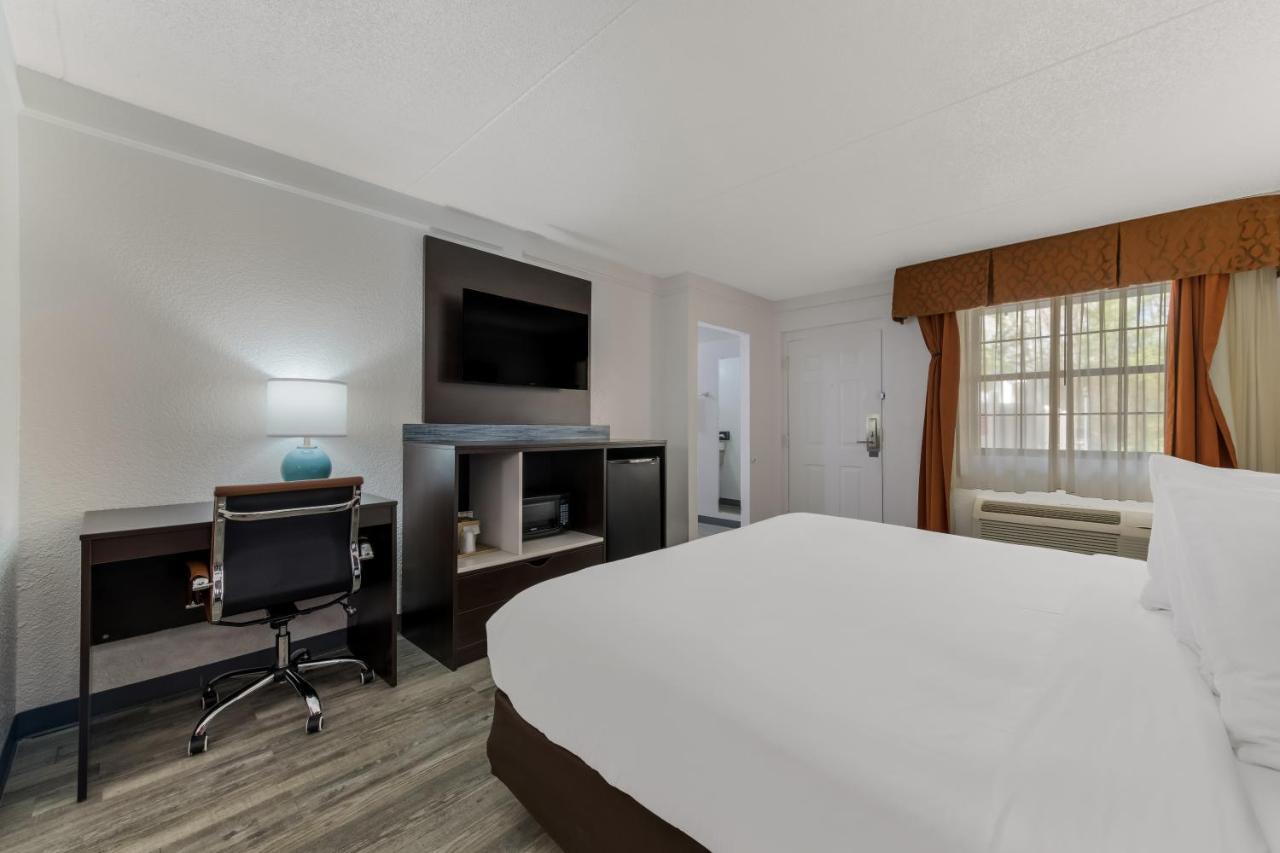 Quality Inn & Suites Airport Charlotte Luaran gambar